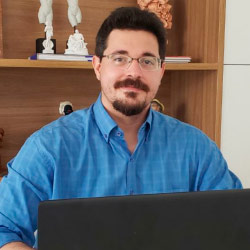 RAFAEL MOREIRA