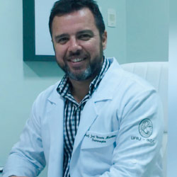 JOS� VICENTE MARTINS