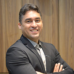 LEONARDO RODRIGUES