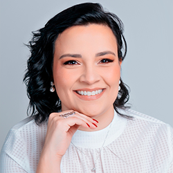 DRA. ROBERTA DE OLIVEIRA CACHO