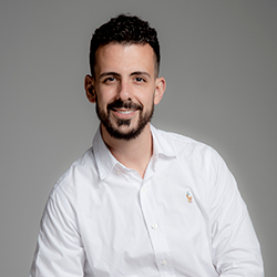 DR. ROG�RIO SOUZA
