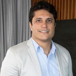 DR. CARLOS M�RCIO CORDEIRO VIANA