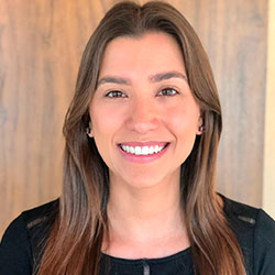DRA. LARISSA TAVARES